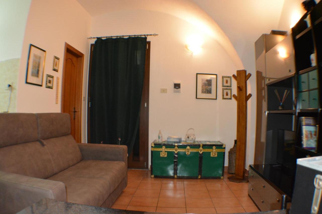 Casa Romeo Villa Adrano Eksteriør billede