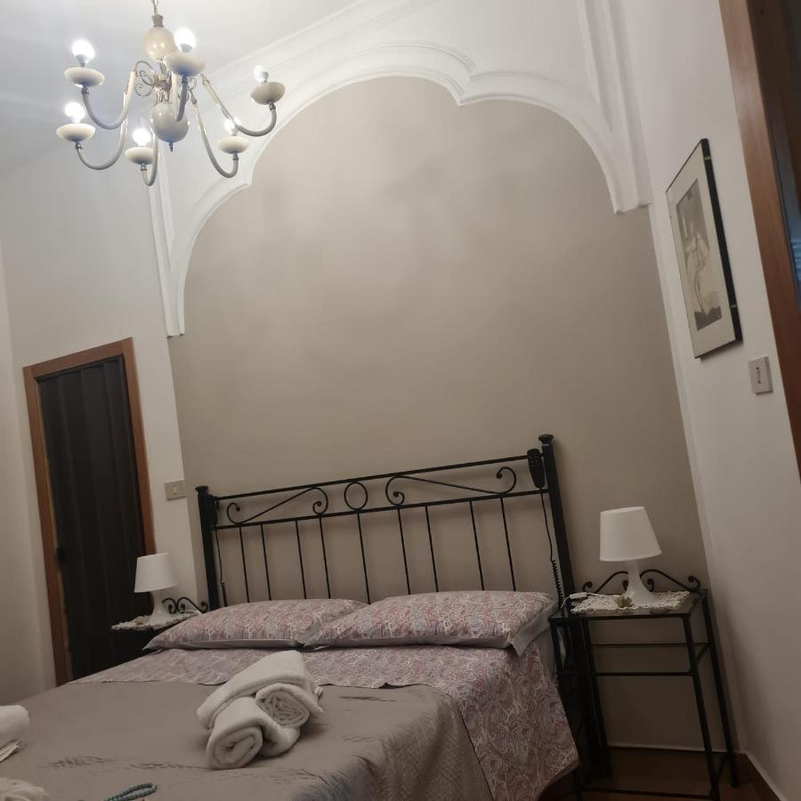 Casa Romeo Villa Adrano Eksteriør billede